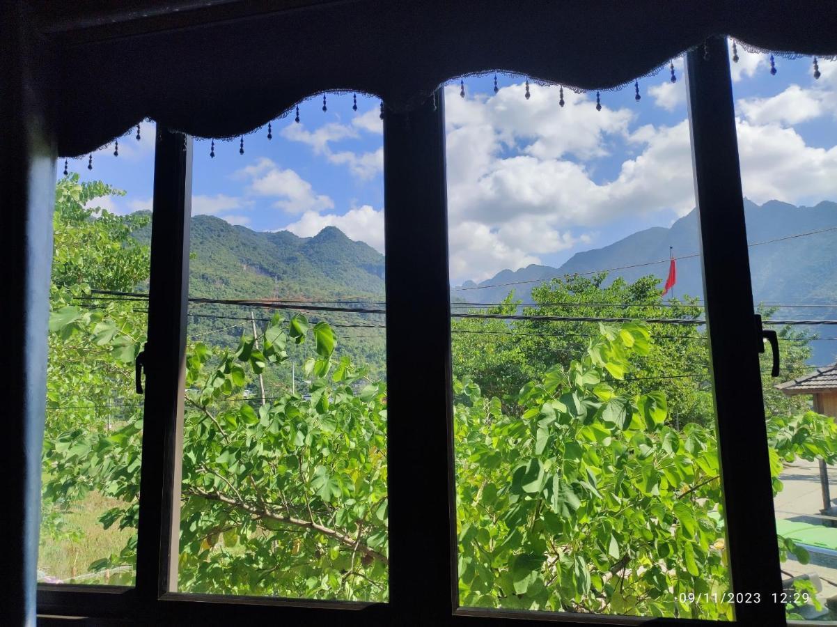 Tua'S Homestay Май Чау Екстериор снимка